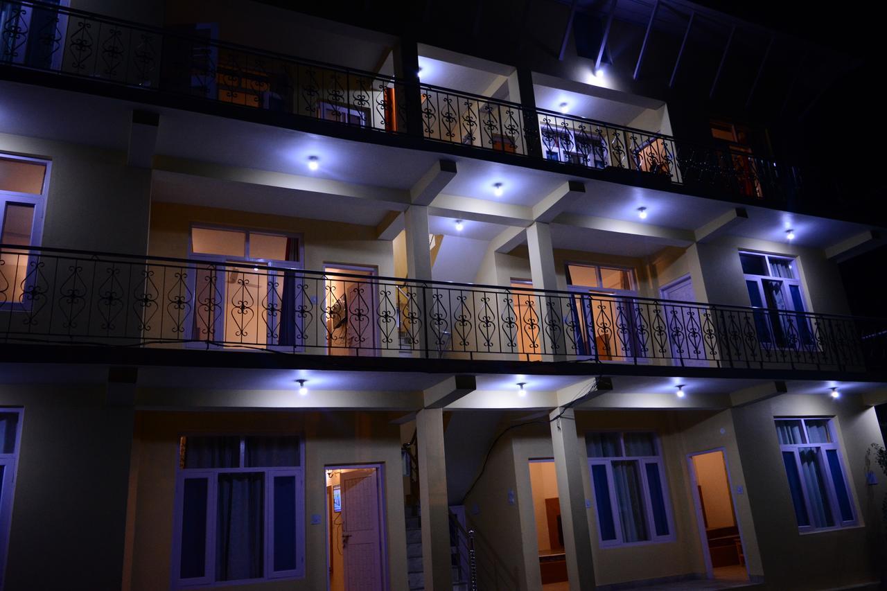 Ambika Bliss Manāli Exterior foto